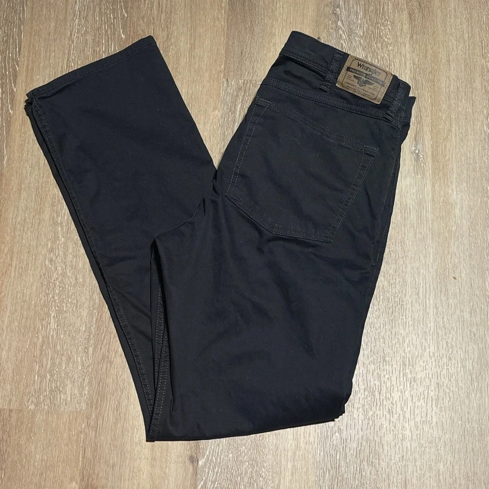Wrangler Straight Fit Black Pants Mens‎ 34x32 Cotton Blend Casual EUC